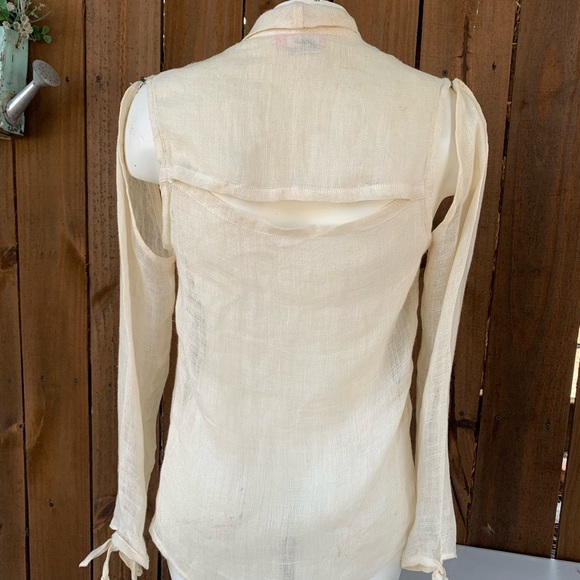 Vintage MANOLO Made in USA detachable-sleeve blouse. - Picture 2 of 15